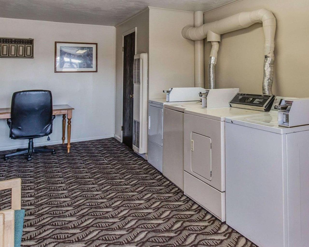 Econo Lodge Downtown Vernal Eksteriør bilde